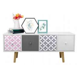 Retro komoda se čtyřmi šuplíky