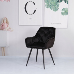 Černé židle do jídelny...