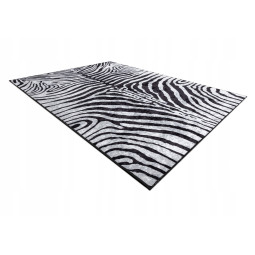 Kvalitní koberec se vzorem...