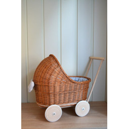 Hnědé proutěné dětské...