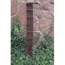 Palisády z vrbového proutí...