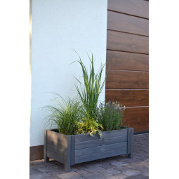 Dřevěné květináče na terasu...