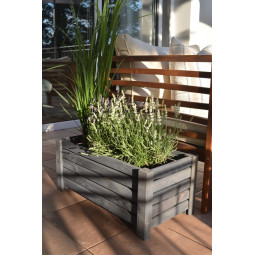 Vyvýšený dřevěný květináč v...