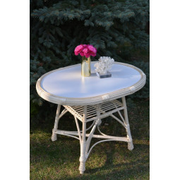 Velký pletený oválný stůl v...