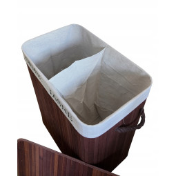 Koš na prádlo v hnědé barvě...