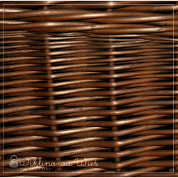 Hnědý proutěný koš na...