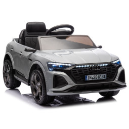 Dětské autíčko Audi RSQ8 v...