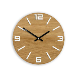 Klasické dřevěné hodiny...