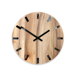 Jednoduché nástenné hodiny...