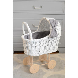 Kvalitní proutěné kočárky...