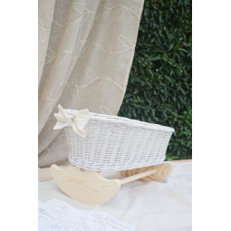 Dětská pletená kolébka pro...